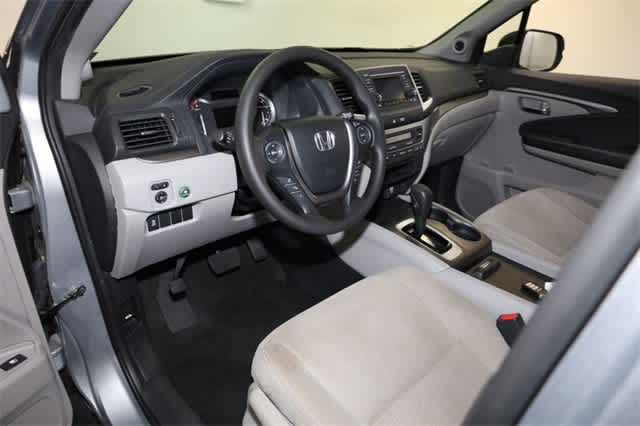 Thumbnail: 2016 Honda Pilot - 14