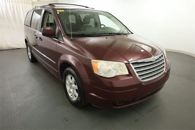 2009 Chrysler Town & Country Touring 11