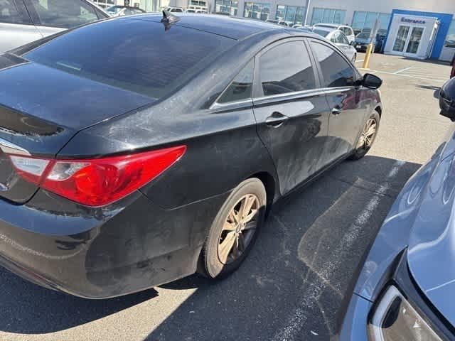 Thumbnail: 2011 Hyundai Sonata - 11