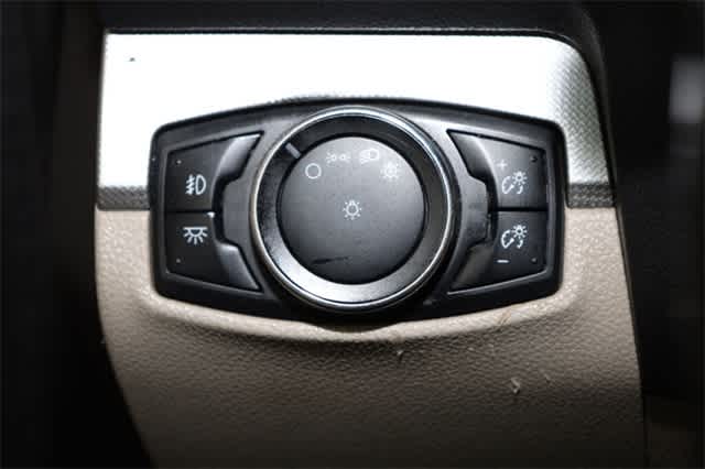 Thumbnail: 2014 Ford Explorer - 26