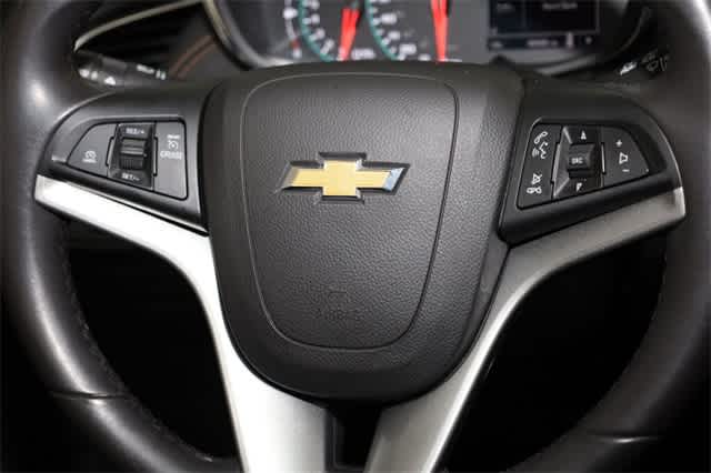 Thumbnail: 2022 Chevrolet Trax - 33