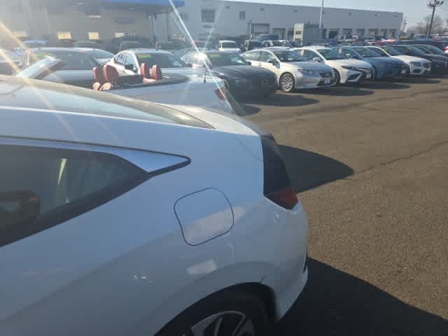 Thumbnail: 2016 Honda Civic - 6