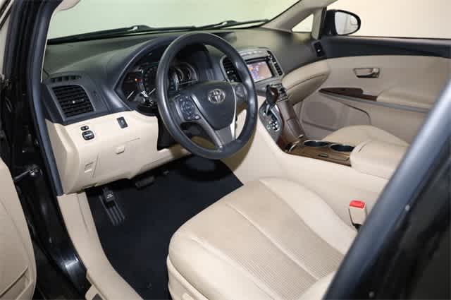 Thumbnail: 2013 Toyota Venza - 14