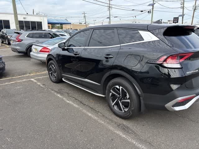 Thumbnail: 2023 Kia Sportage - 9