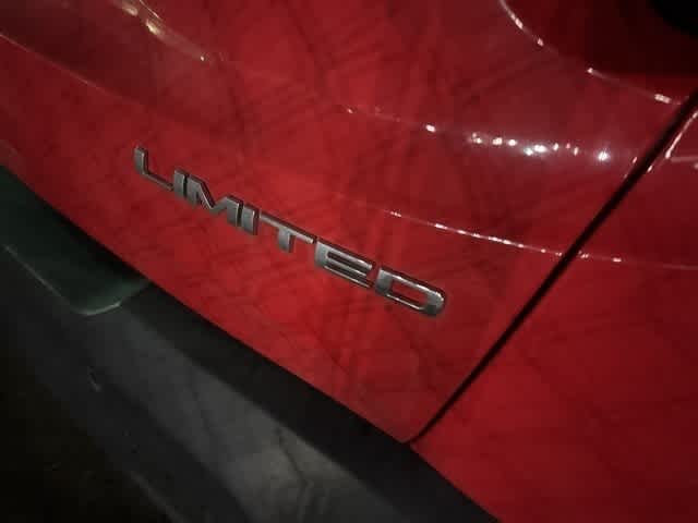 Thumbnail: 2016 Jeep Renegade - 23