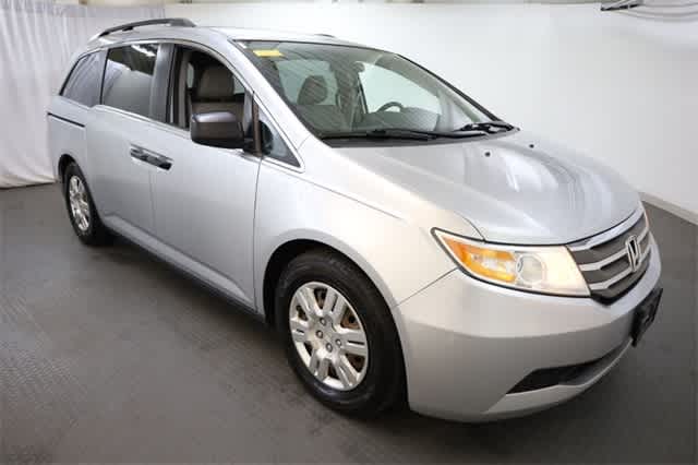 Thumbnail: 2011 Honda Odyssey - 10