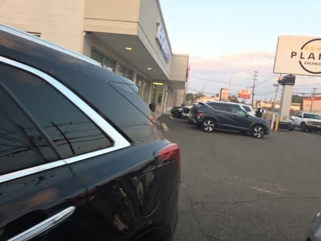 Thumbnail: 2022 Cadillac XT5 - 6