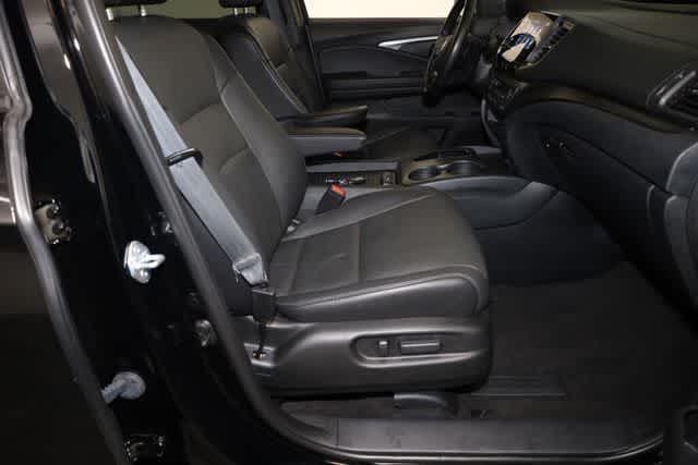 Thumbnail: 2023 Honda Passport - 21