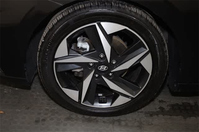 Thumbnail: 2021 Hyundai Elantra - 37