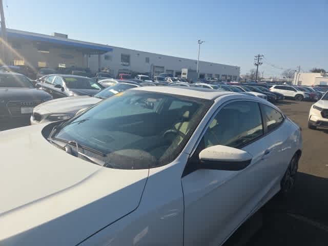 Thumbnail: 2016 Honda Civic - 3