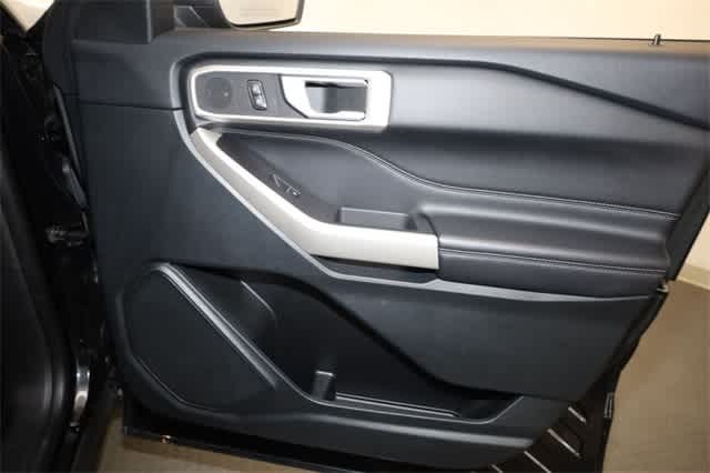 Thumbnail: 2023 Ford Explorer - 22
