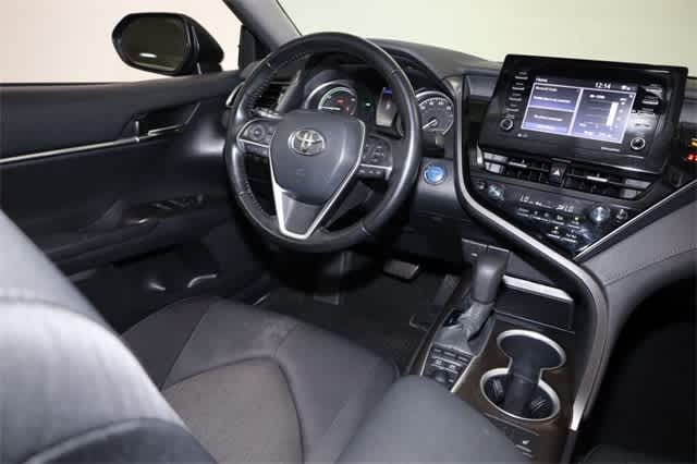Thumbnail: 2022 Toyota Camry - 16