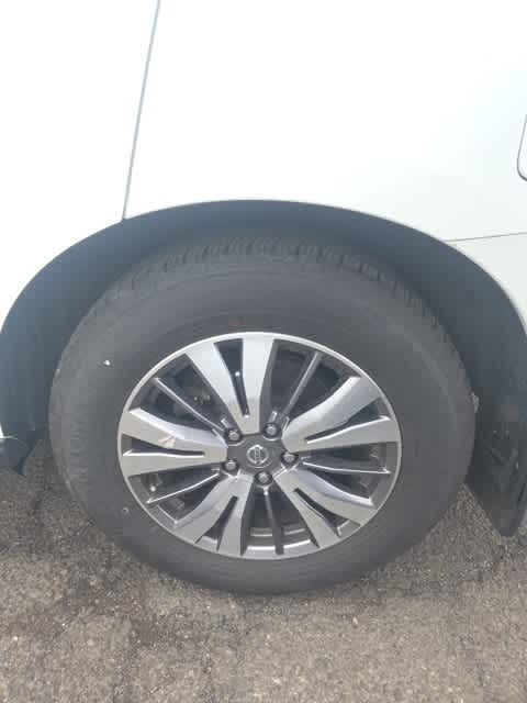 Thumbnail: 2020 Nissan Pathfinder - 24