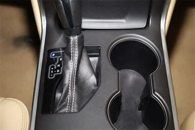 Thumbnail: 2017 Toyota Camry - 32