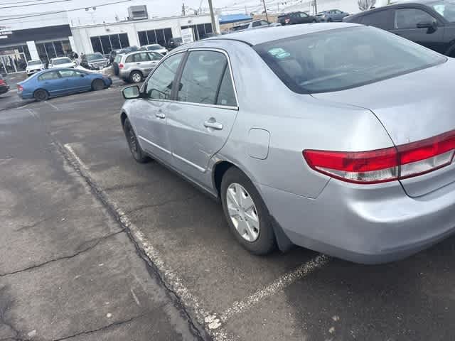 Thumbnail: 2004 Honda Accord - 17