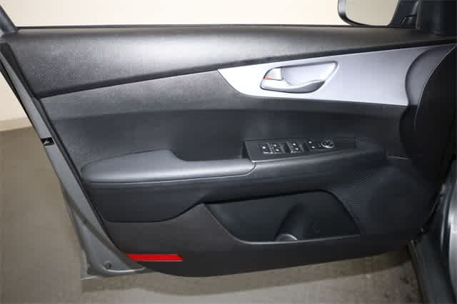 Thumbnail: 2024 Kia Forte - 13