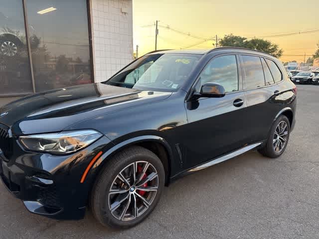 Thumbnail: 2022 BMW X5 - 1