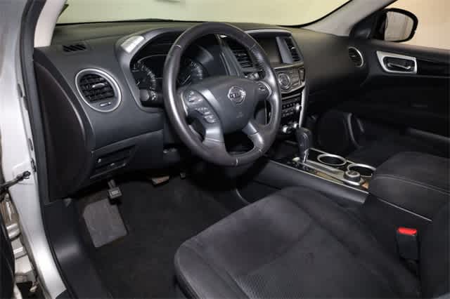 Thumbnail: 2014 Nissan Pathfinder - 14