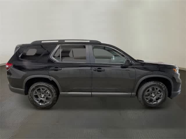 Thumbnail: 2025 Honda Pilot - 9