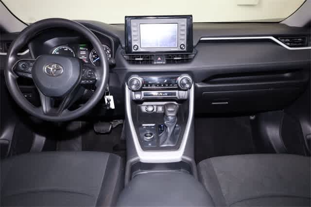 Thumbnail: 2021 Toyota RAV4 - 17