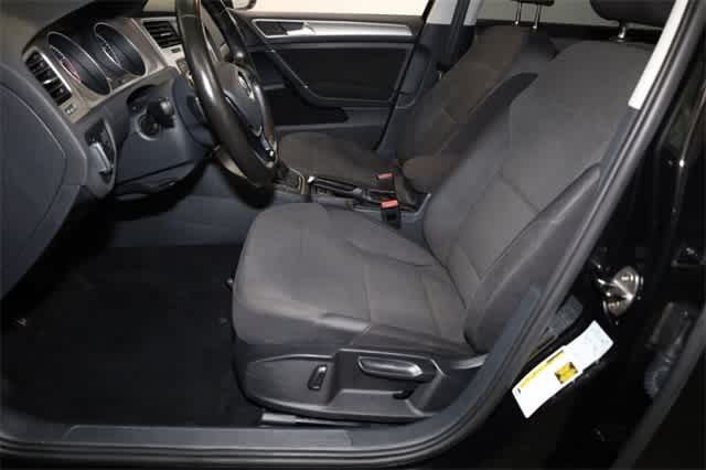 Thumbnail: 2016 Volkswagen Golf - 15