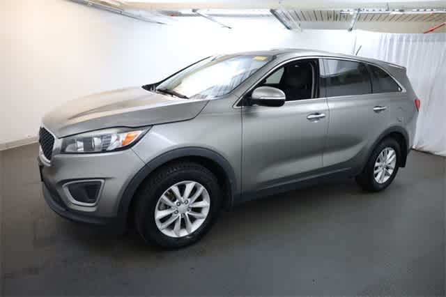 Thumbnail: 2017 Kia Sorento - 2