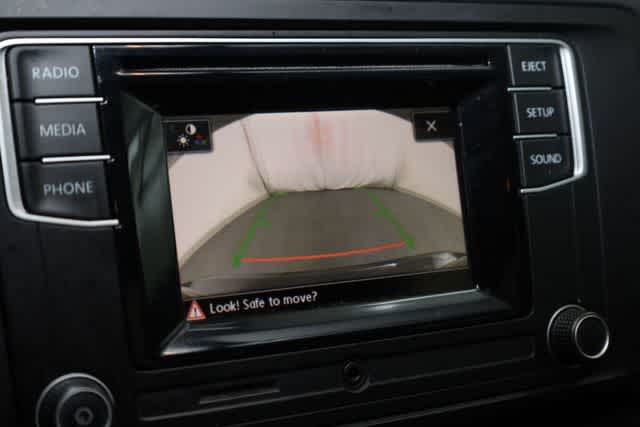 Thumbnail: 2017 Volkswagen Jetta - 24