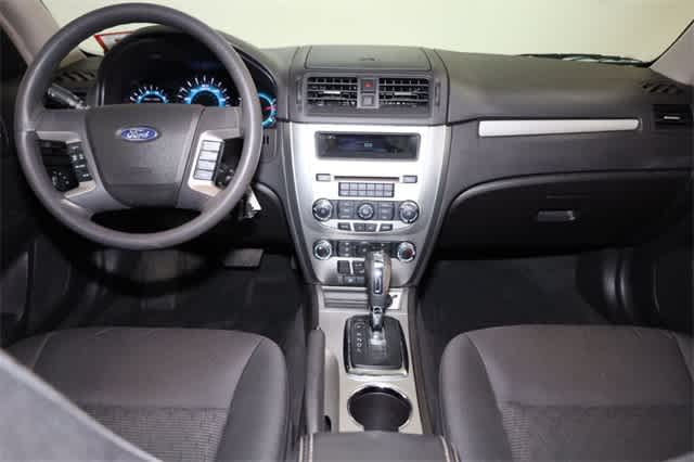 Thumbnail: 2012 Ford Fusion - 17