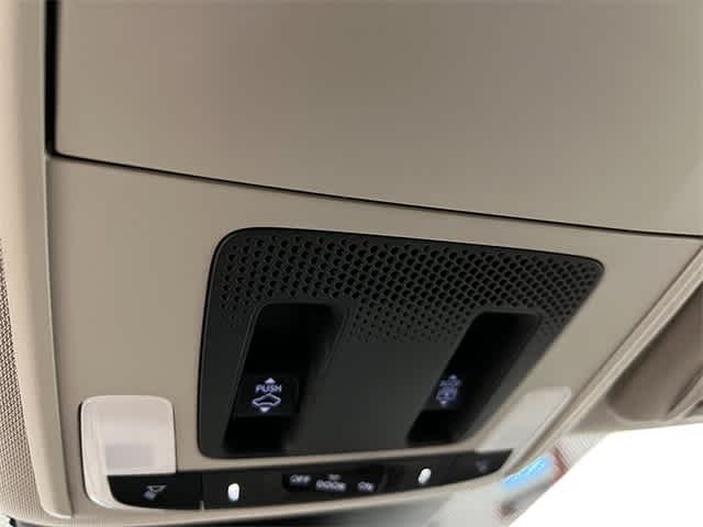 Thumbnail: 2025 Honda Pilot - 30