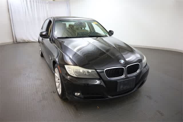 Thumbnail: 2011 BMW 3 Series - 11