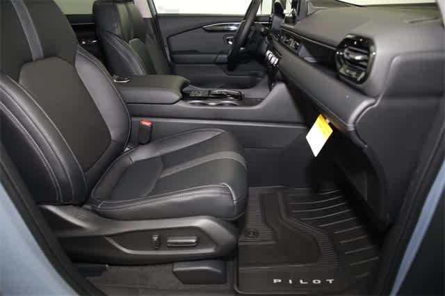 Thumbnail: 2025 Honda Pilot - 33