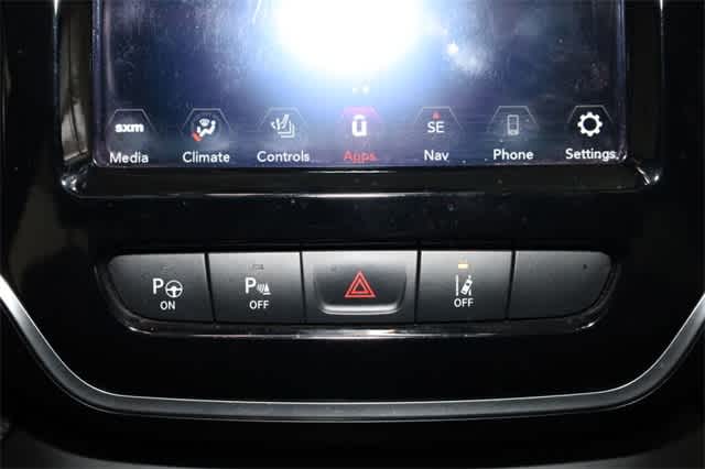 Thumbnail: 2021 Jeep Cherokee - 33