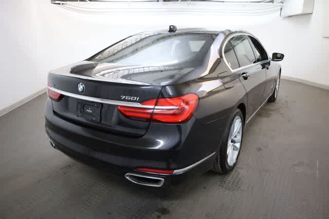 Thumbnail: 2016 BMW 7 Series - 7