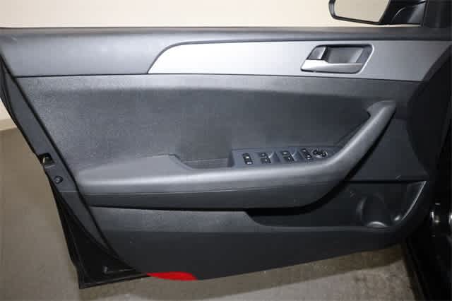 Thumbnail: 2019 Hyundai Sonata - 13