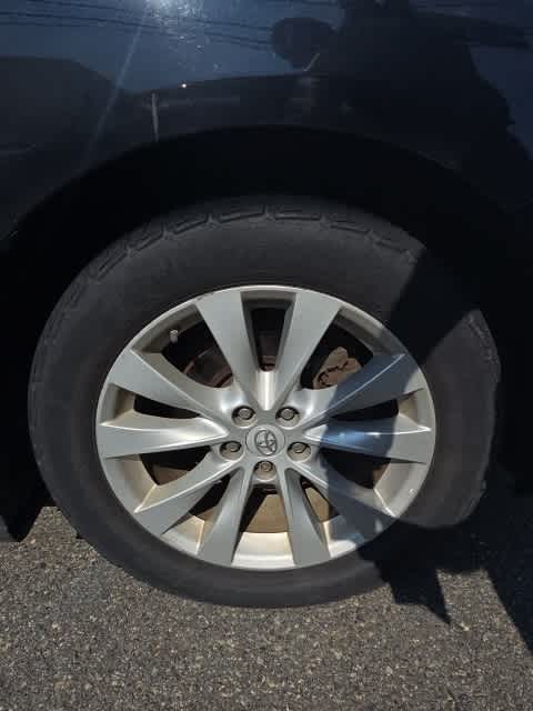 Thumbnail: 2013 Toyota Venza - 21