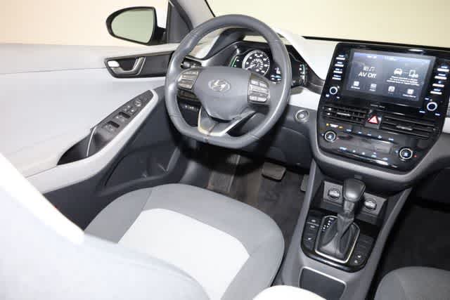Thumbnail: 2020 Hyundai Ioniq - 22