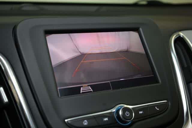 Thumbnail: 2022 Chevrolet Equinox - 17