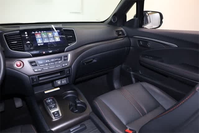 Thumbnail: 2022 Honda Pilot - 18