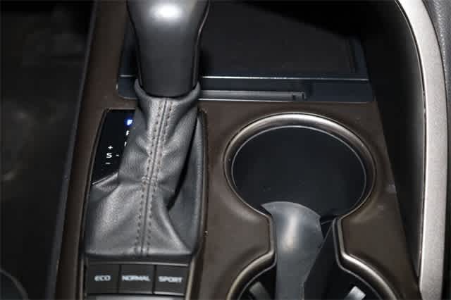 Thumbnail: 2023 Toyota Camry - 30