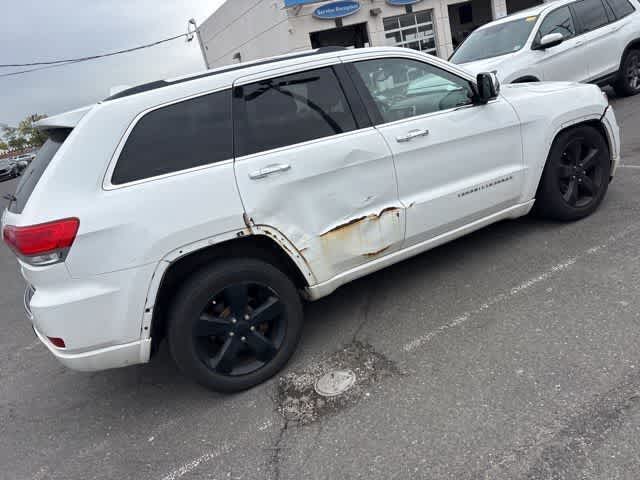 Thumbnail: 2015 Jeep Grand Cherokee - 14