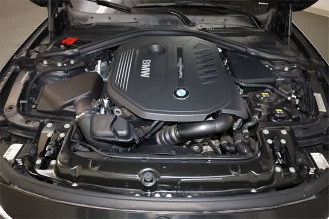 Thumbnail: 2016 BMW 3 Series - 38