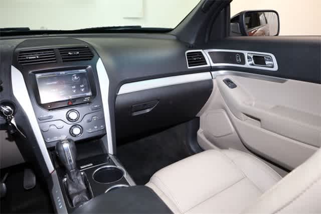 Thumbnail: 2014 Ford Explorer - 18