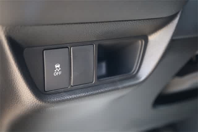 2026 Honda HR-V LX 23