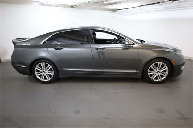 Thumbnail: 2016 Lincoln MKZ - 9