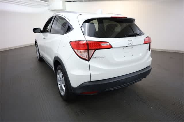 Thumbnail: 2016 Honda HR-V - 5