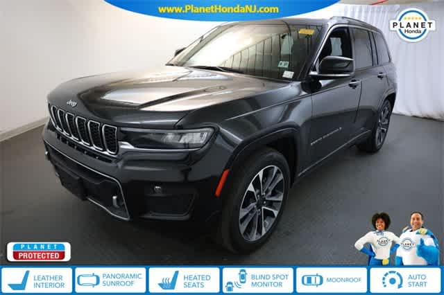 2022 Jeep Grand Cherokee Overland Hero Image