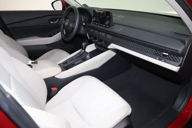 Thumbnail: 2023 Honda Accord - 32