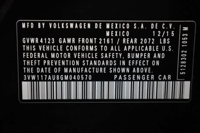 Thumbnail: 2016 Volkswagen Golf - 34