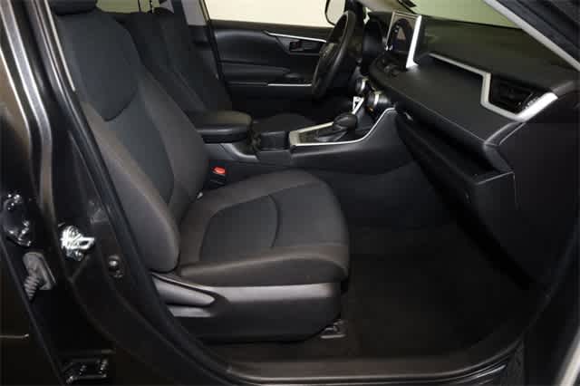 2023 Toyota RAV4 LE 20