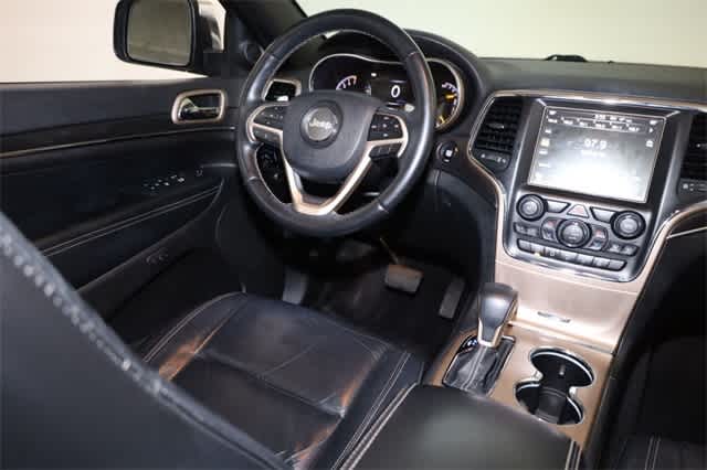 Thumbnail: 2017 Jeep Grand Cherokee - 16